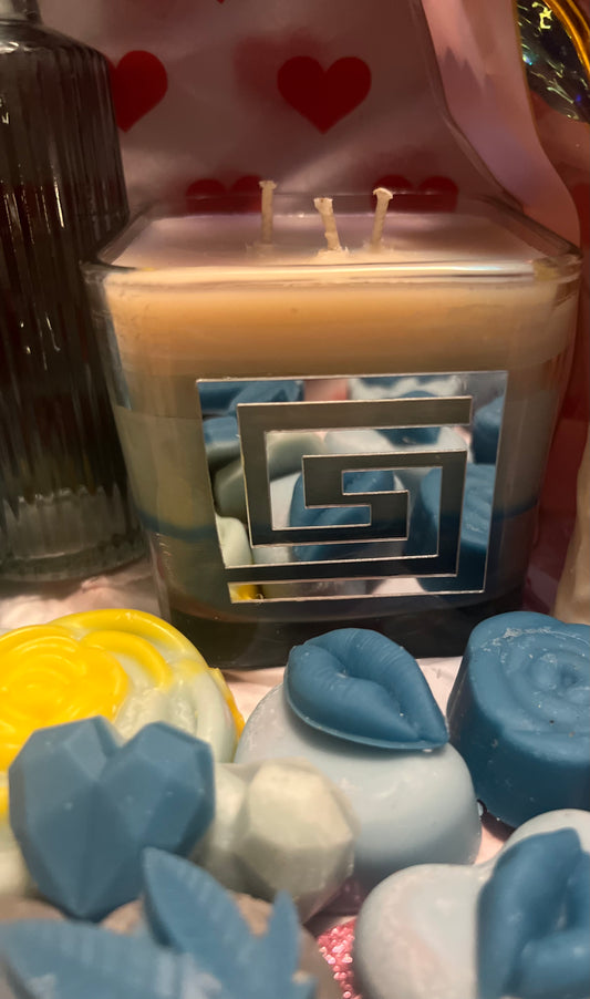 Blue maze candle